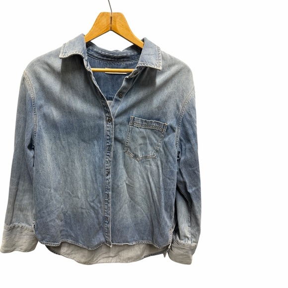 Alice + Olivia Tops - Alice + Olivia Light Blue Denim Shirt finely oversized denim in sage large